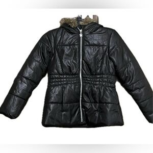 EUC. Rothschild Black Quilted Jacket with Fur Trim. Size M 10-12